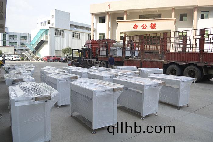灌膠機(ji).jpg